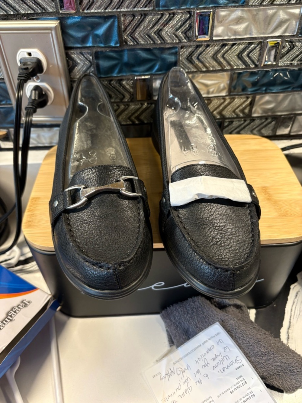 Black Rubber Sole Shoe - US 8.5 / EU 39